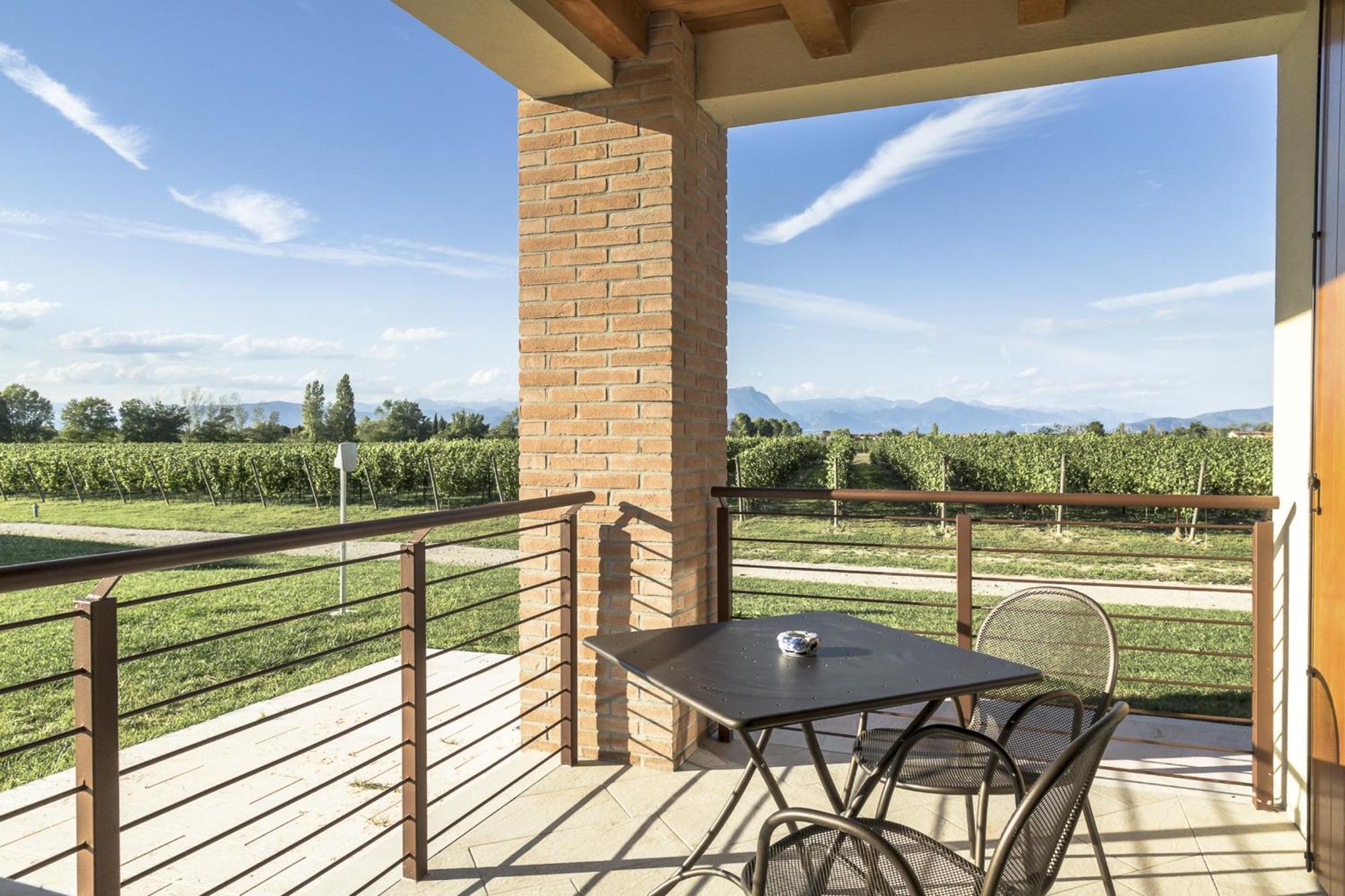 Вилла Cascina Borghetta Сирмионе Экстерьер фото
