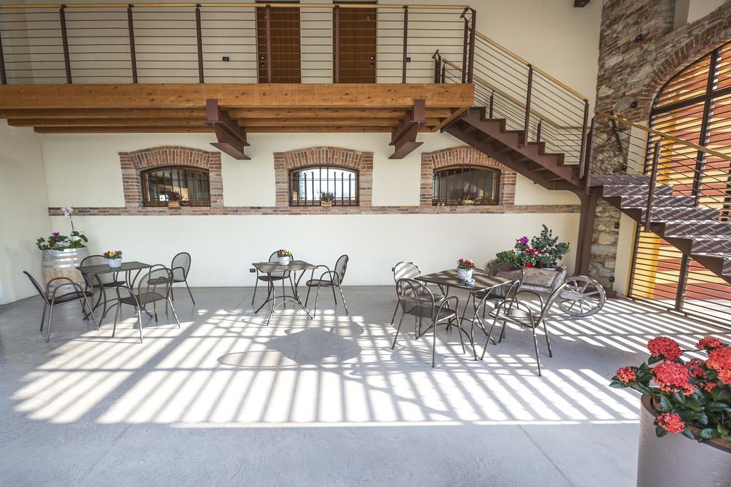 Вилла Cascina Borghetta Сирмионе Экстерьер фото